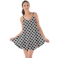 Black And White Triangles Pattern, Geometric Love The Sun Cover Up by Casemiro