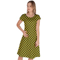 Cute Yellow Tartan Pattern, Classic Buffalo Plaid Theme Classic Short Sleeve Dress by Casemiro