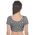 Black and white abstract lines, geometric pattern Velvet Short Sleeve Crop Top  View2