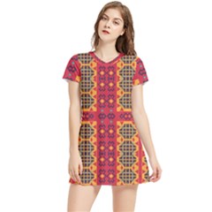 Shapes In Retro Colors2                                                         Short Sleeve V-neck Dress