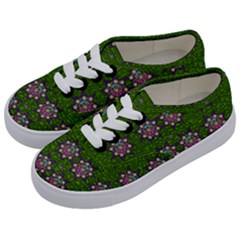 Star Over The Healthy Sacred Nature Ornate And Green Kids  Classic Low Top Sneakers by pepitasart