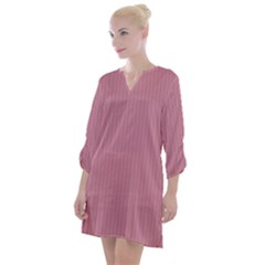 Cashmere Rose - Open Neck Shift Dress by FashionLane