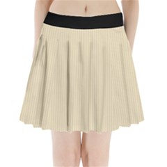 Dutch White - Pleated Mini Skirt by FashionLane