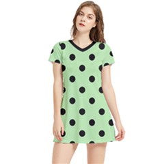 Large Black Polka Dots On Pale Green - Women s Sports Skirt