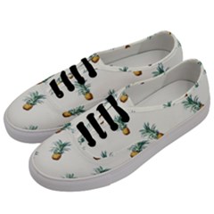 Tropical pineapples Men s Classic Low Top Sneakers