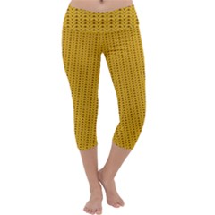 Knitted Pattern Capri Yoga Leggings by goljakoff