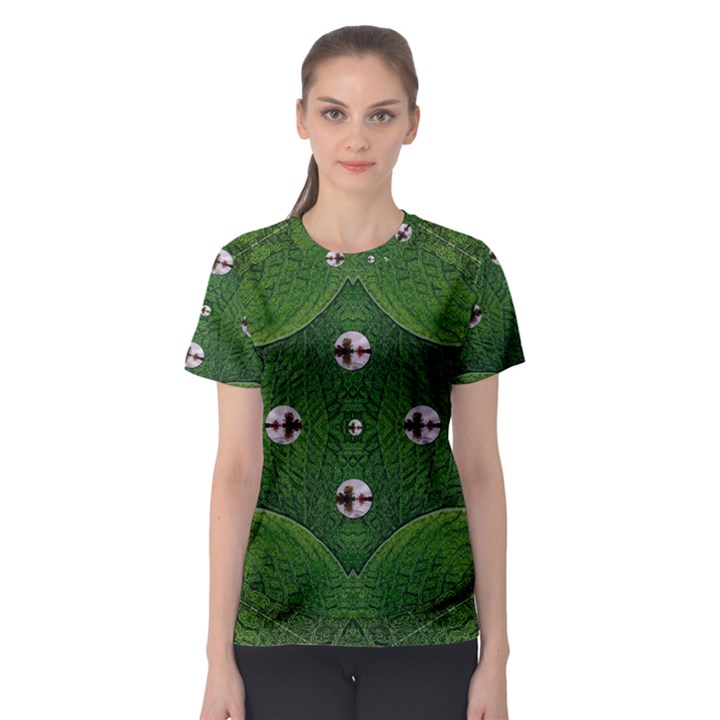 one Island in a safe environment of eternity green Women s Sport Mesh Tee