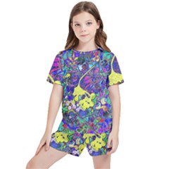 Vibrant Abstract Floral/rainbow Color Kids  Tee And Sports Shorts Set