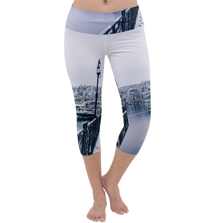 Winter Season Capri Yoga Leggings