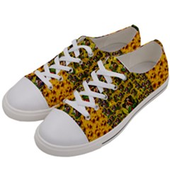 Lizards In Love In The Land Of Flowers Women s Low Top Canvas Sneakers by pepitasart