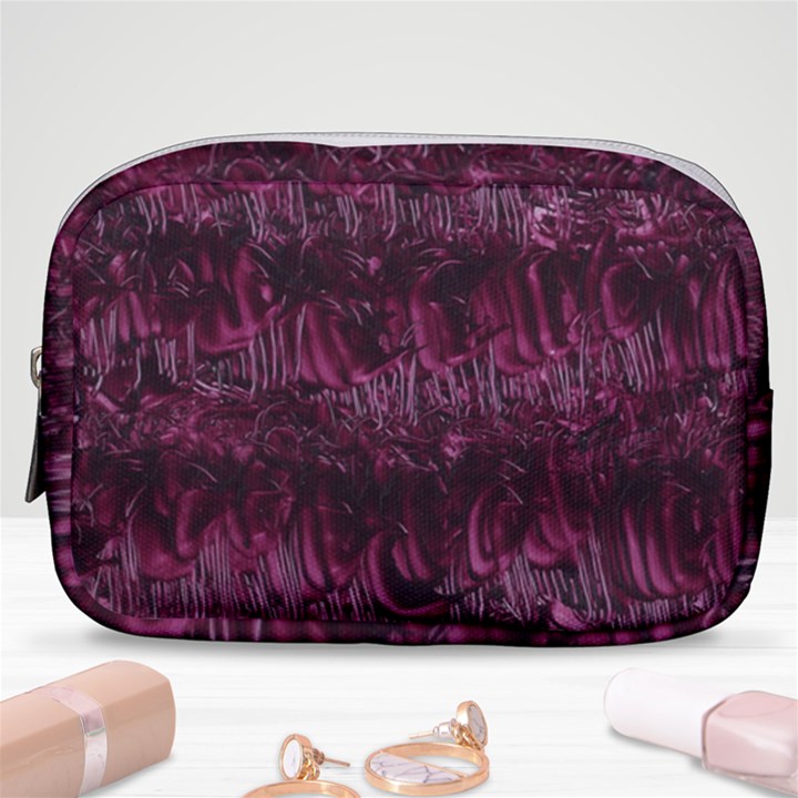 Gc (90) Make Up Pouch (Small)