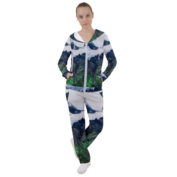 Blue whales dream Women s Tracksuit