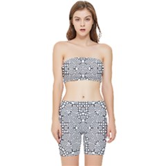 Modern Black And White Geometric Print Stretch Shorts And Tube Top Set