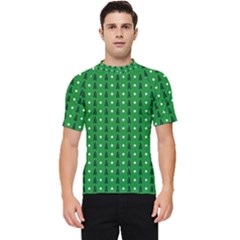 Green Christmas Tree Pattern Background Men s Short Sleeve Rash Guard by Amaryn4rt