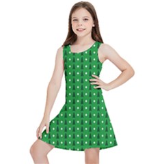 Green Christmas Tree Pattern Background Kids  Lightweight Sleeveless Dress