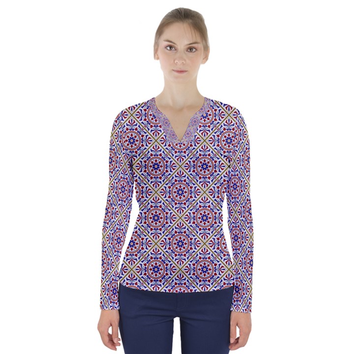 Antique Tile Pattern V-Neck Long Sleeve Top