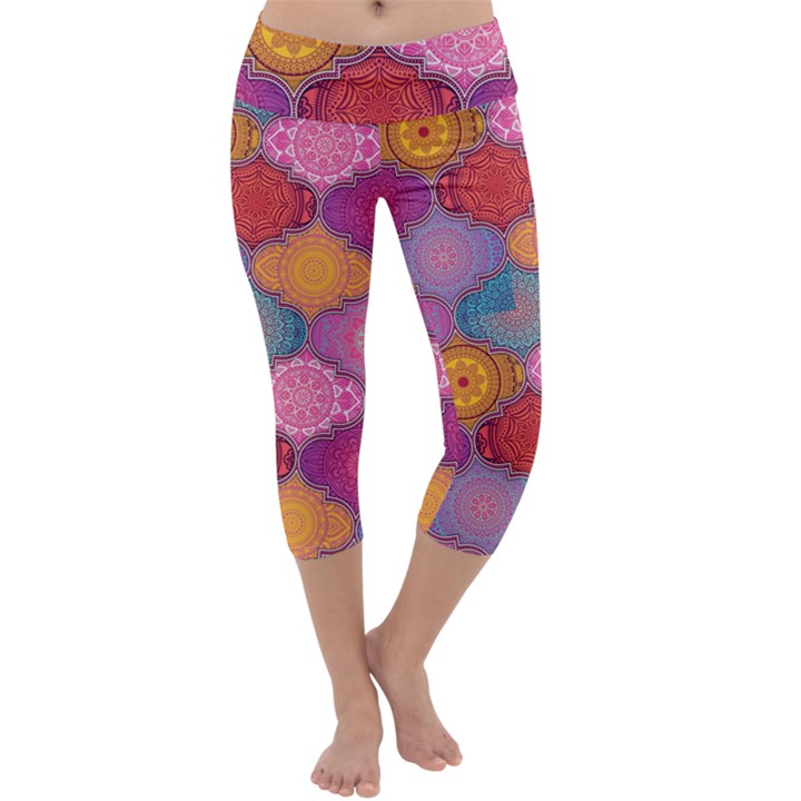 Vintage Love Mandala Capri Yoga Leggings