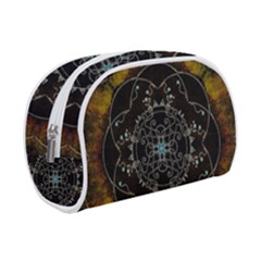 Mandala - 0005 - The Pressing Make Up Case (small) by WetdryvacsLair