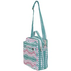 Waving Lines Vivid Pattern Crossbody Day Bag