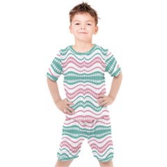 Waving Lines Vivid Pattern Kids  Tee And Shorts Set