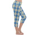 Pattern Texture Chevron Lightweight Velour Capri Yoga Leggings View3