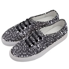 Interlace Black And White Pattern Women s Classic Low Top Sneakers by dflcprintsclothing