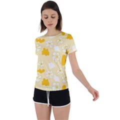 Abstract Daisy Back Circle Cutout Sports Tee by Eskimos