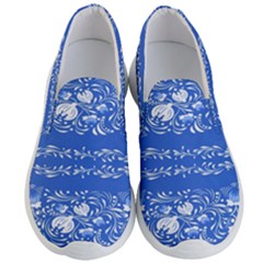 Blue flowers Men s Lightweight Slip Ons