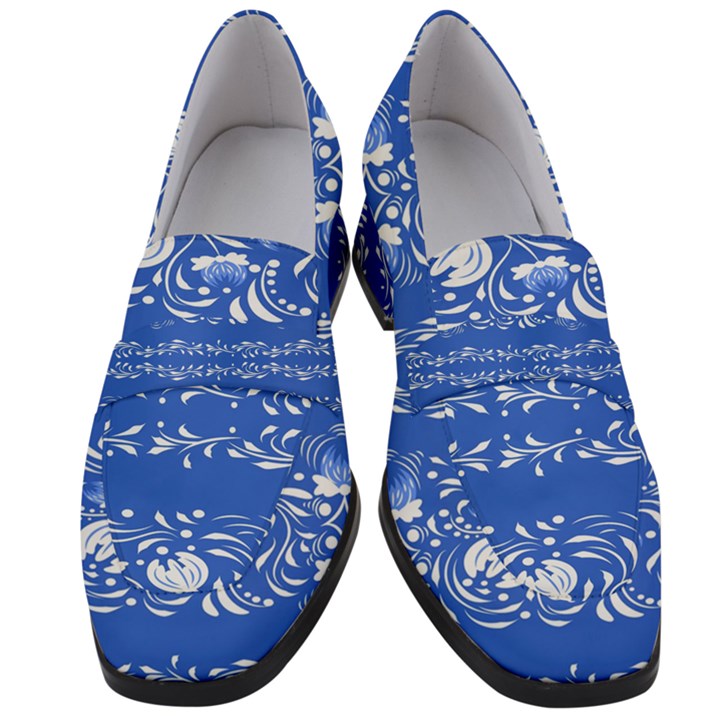 Blue flowers Women s Chunky Heel Loafers