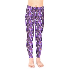 Flowers Into A Decorative Field Of Bloom Popart Kids  Leggings