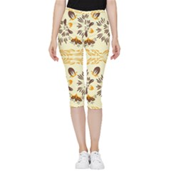 Decorative Flowers Inside Out Lightweight Velour Capri Leggings 