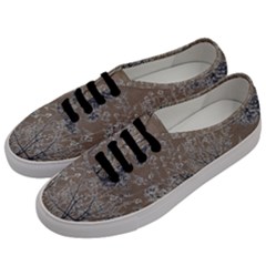 Linear Textured Botanical Motif Design Men s Classic Low Top Sneakers