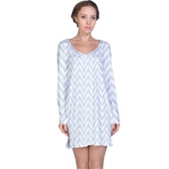 Chevrons Bleu Clair/blanc Long Sleeve Nightdress by kcreatif