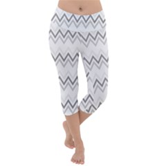 Chevrons Gris/blanc Lightweight Velour Capri Yoga Leggings by kcreatif