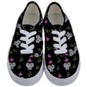 Skull Pattern Kids  Classic Low Top Sneakers View1