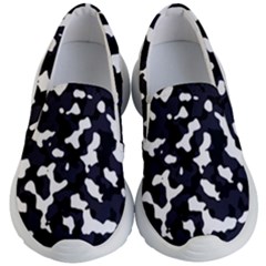 Camouflage Bleu Kids Lightweight Slip Ons by kcreatif