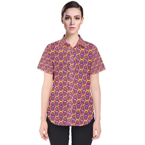 Geometric Groovy Pattern Women s Short Sleeve Shirt by designsbymallika