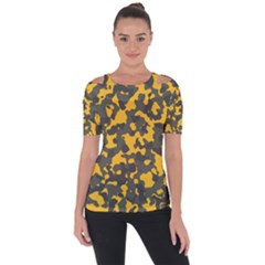 Camouflage Jaune/vert  Shoulder Cut Out Short Sleeve Top by kcreatif