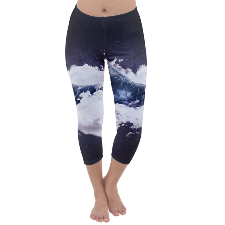 Blue whale dream Capri Winter Leggings 