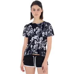 Fleurs De Cerisier Noir & Blanc Open Back Sport Tee by kcreatif