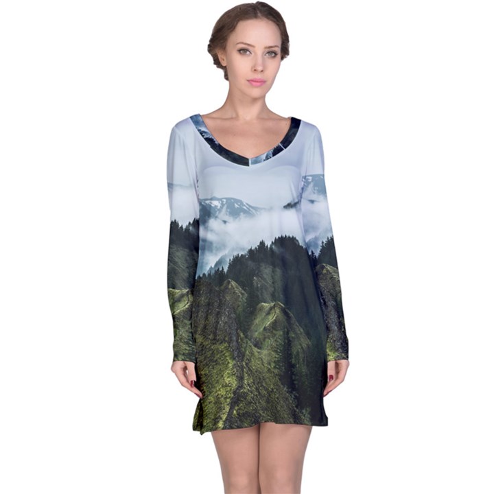 Green mountain Long Sleeve Nightdress