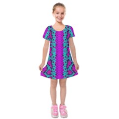 Snake Print Cbdoilprincess 4be14ba2-4032-43e6-a099-7f7e7f0d7362 Kids  Short Sleeve Velvet Dress by CBDOilPrincess1