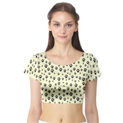 Pattern Silhoutte Paw On Yellow Short Sleeve Crop Top by JustToWear