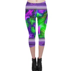 Feathery Winds Capri Leggings 