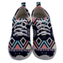 Gypsy-pattern Athletic Shoes View1