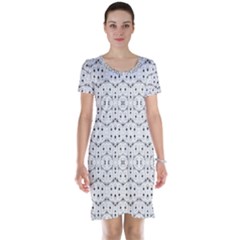 Modern Geometric Black And White Print Pattern Short Sleeve Nightdress