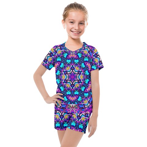 Lovely Dream Kids  Mesh Tee And Shorts Set by LW323