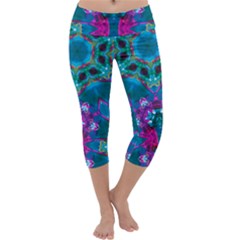 Peacock2 Capri Yoga Leggings by LW323