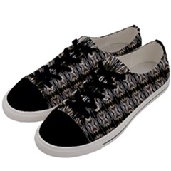 Mo 45 120 Men s Low Top Canvas Sneakers