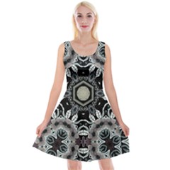 Design C1 Reversible Velvet Sleeveless Dress